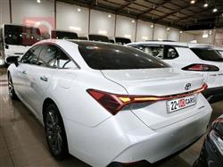 تويوتا أفالون